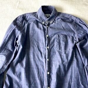 Steven Alan men’s blue chambray shirt